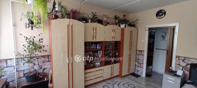 Eladó panellakás, Salgótarjánban 16.3 M Ft, 1+2 szobás