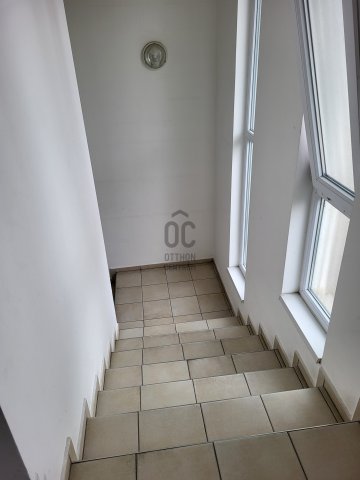 Eladó téglalakás, Siófokon 89.5 M Ft, 3 szobás