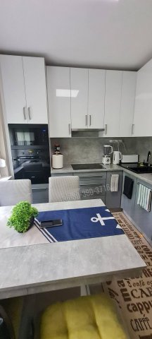 Eladó panellakás, Dunaújvárosban 37.9 M Ft, 1+2 szobás