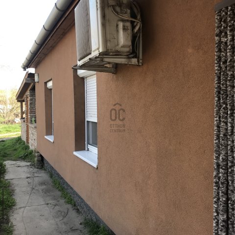 Eladó ipari ingatlan, Dunavarsányban 299 M Ft