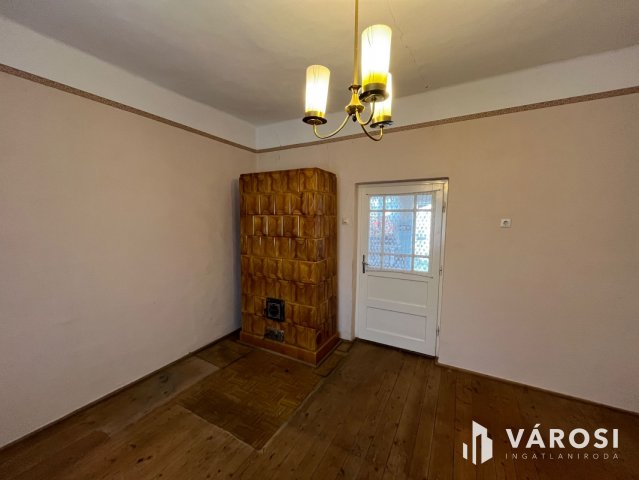 Eladó családi ház, Konyáron 11.9 M Ft, 2 szobás