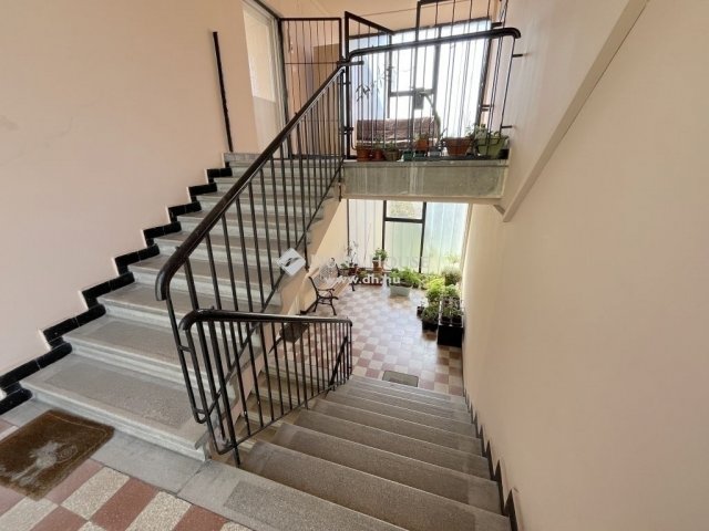 Eladó téglalakás, Budapesten, XIX. kerületben 49.9 M Ft