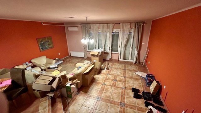 Kiadó sorház, albérlet, Debrecenben 500 E Ft / hó, 4 szobás