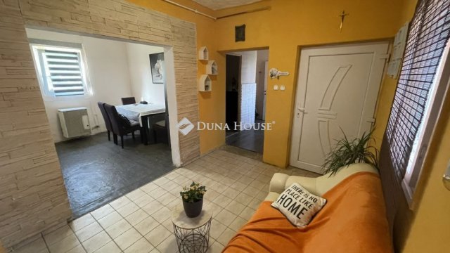 Eladó családi ház, Homokkomáromon 15.9 M Ft