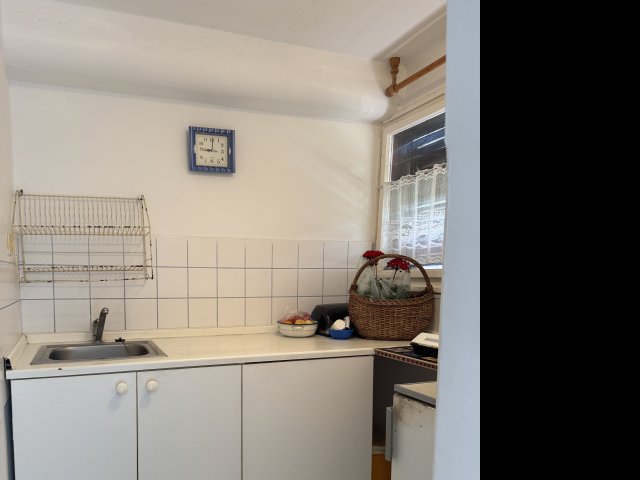 Eladó nyaraló, Balatonalmádiban 33.9 M Ft, 1 szobás