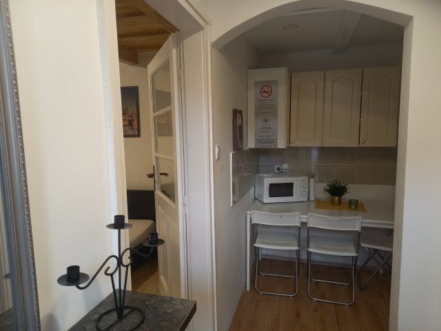 Kiadó téglalakás, albérlet, Gyöngyösön 100 E Ft / hó