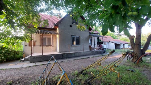 Eladó családi ház, Abonyban 49.5 M Ft, 3+2 szobás