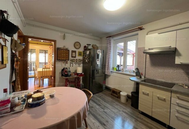 Eladó családi ház, Egerben 115 M Ft, 6+1 szobás