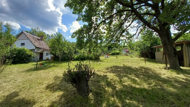 Eladó mezogazdasagi ingatlan, Szekszárdon 5.3 M Ft