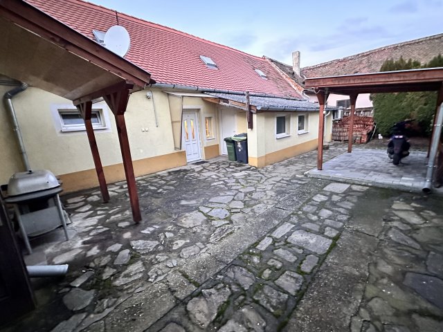Eladó családi ház, Kőszegen 55.9 M Ft, 5 szobás