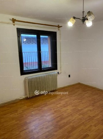 Eladó családi ház, Hajdúböszörményen 48 M Ft, 4 szobás