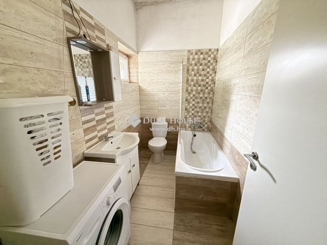 Eladó családi ház, Budapesten, XVIII. kerületben 129.9 M Ft
