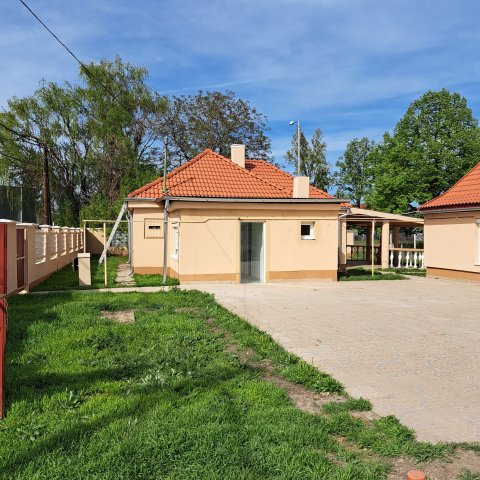Eladó családi ház, Szolnokon 58.5 M Ft, 3+1 szobás