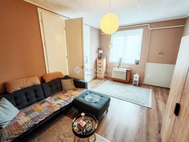 Eladó téglalakás, Nagykanizsán 24.99 M Ft, 2 szobás