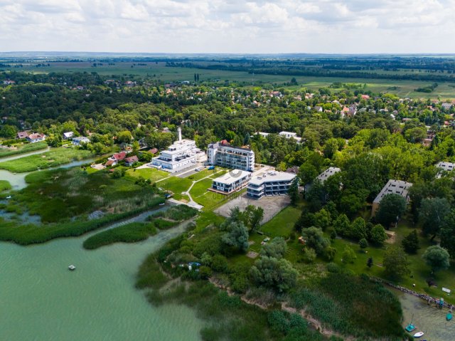 Eladó téglalakás, Balatonfenyvesen 74.9 M Ft, 2 szobás