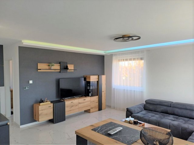 Kiadó téglalakás, albérlet, Szombathelyen 250 E Ft / hó