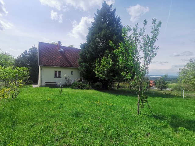 Eladó nyaraló, Dunaalmáson 29 M Ft, 4 szobás