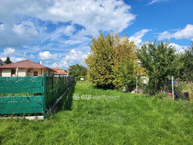 Eladó telek, Siófokon 25 M Ft / költözzbe.hu