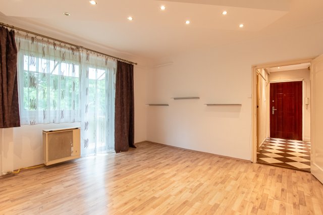 Kiadó téglalakás, albérlet, Miskolcon, Gyula utcában, 1 szobás
