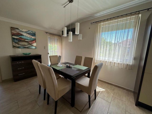 Kiadó téglalakás, albérlet, Debrecenben 350 E Ft / hó, 3 szobás