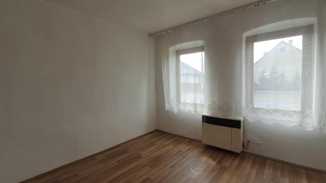 Eladó családi ház, Vámospércsen 33 M Ft, 3 szobás