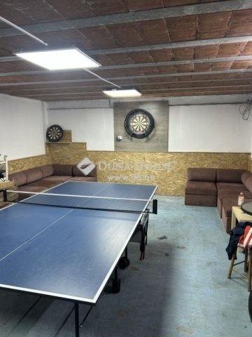 Eladó családi ház, Kecskeméten 99.9 M Ft, 6 szobás
