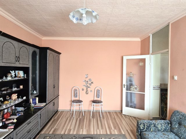 Eladó panellakás, Kalocsán 23.5 M Ft, 2 szobás