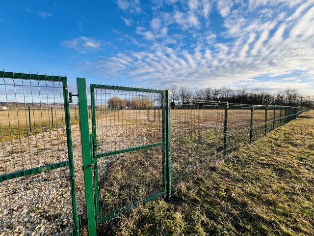 Eladó telek, Győrött 48 M Ft / költözzbe.hu