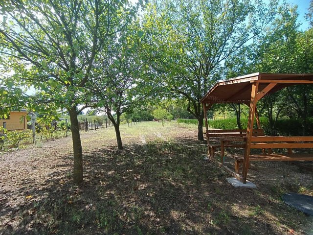 Eladó ipari ingatlan, Csemőn 9.9 M Ft, 1 szobás