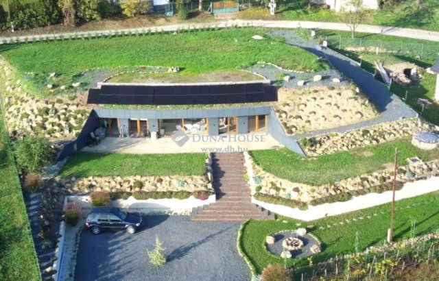 Eladó családi ház, Zalahalápon 350 M Ft, 4 szobás