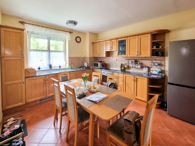 Kiadó téglalakás, albérlet, Szombathelyen 220 E Ft / hó