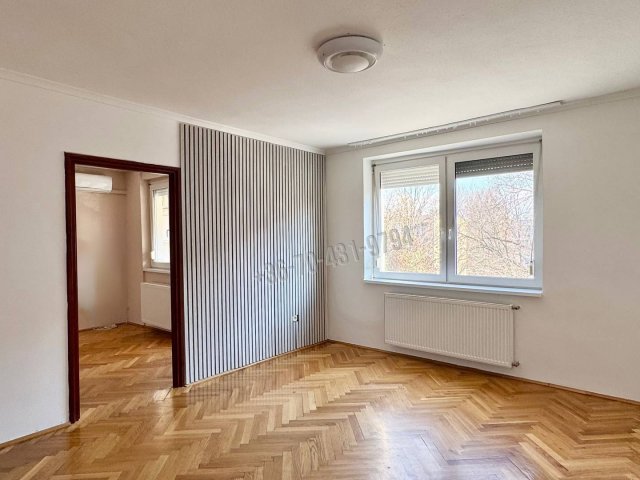 Eladó téglalakás, Egerben 59 M Ft, 3 szobás
