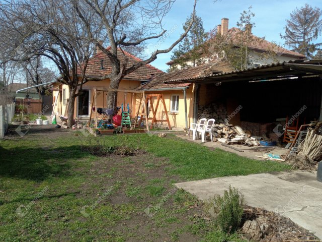 Eladó családi ház, Szegeden 55.9 M Ft, 3 szobás