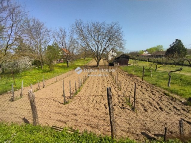 Eladó telek, Sülysápon 2.2 M Ft / költözzbe.hu