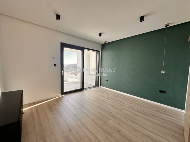 Eladó családi ház, Zalaegerszegen 174.9 M Ft, 4 szobás