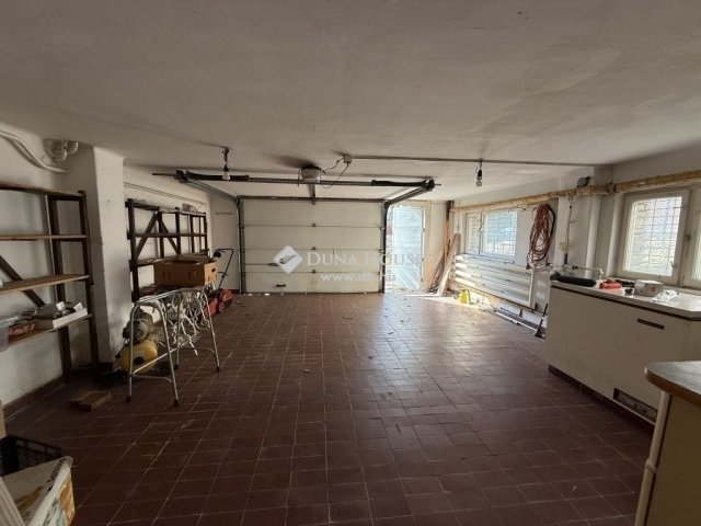 Eladó családi ház, Érden 106.9 M Ft, 4 szobás