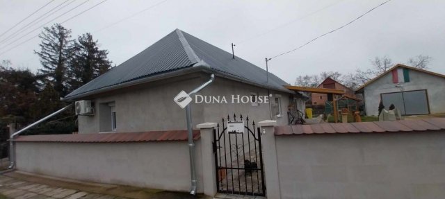 Eladó családi ház, Tápiószelén 39.9 M Ft, 3 szobás
