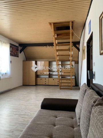 Eladó családi ház, Budapesten, II. kerületben 147.1 M Ft