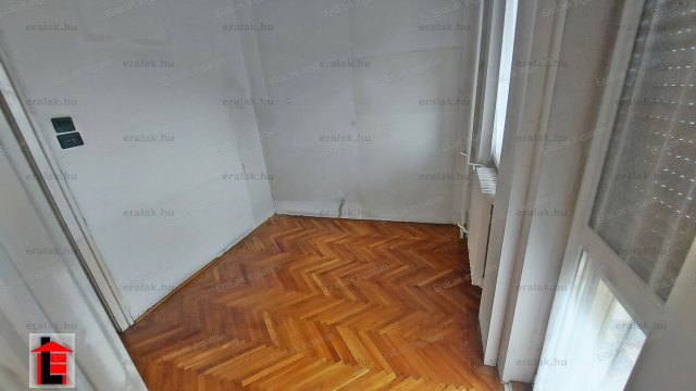 Eladó téglalakás, Győrött 39.9 M Ft, 2 szobás