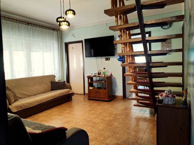 Eladó családi ház, Mesztegnyőn 49.99 M Ft, 5 szobás