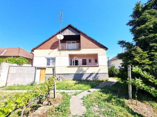 Eladó családi ház, Rajkán 80.396 M Ft, 2+2 szobás
