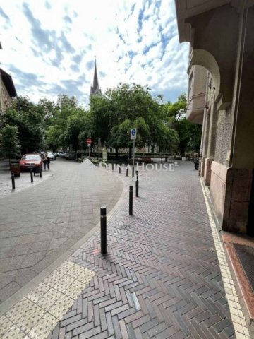 Eladó téglalakás, Budapesten, IX. kerületben 33.9 M Ft, 1 szobás