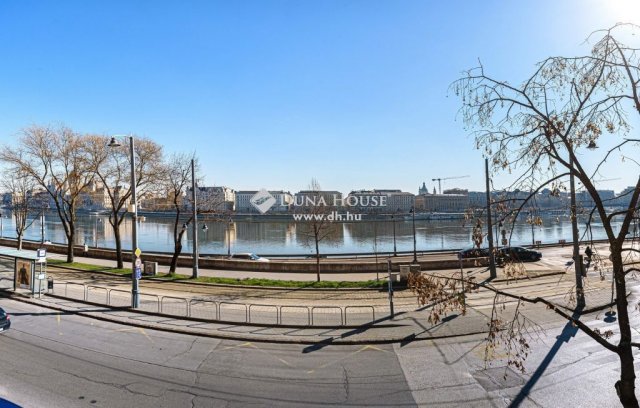 Eladó téglalakás, Budapesten, I. kerületben 152 M Ft, 3 szobás
