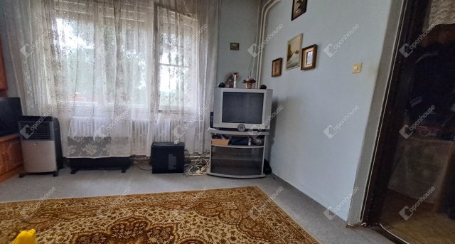 Eladó családi ház, Szászváron 18.7 M Ft, 3 szobás
