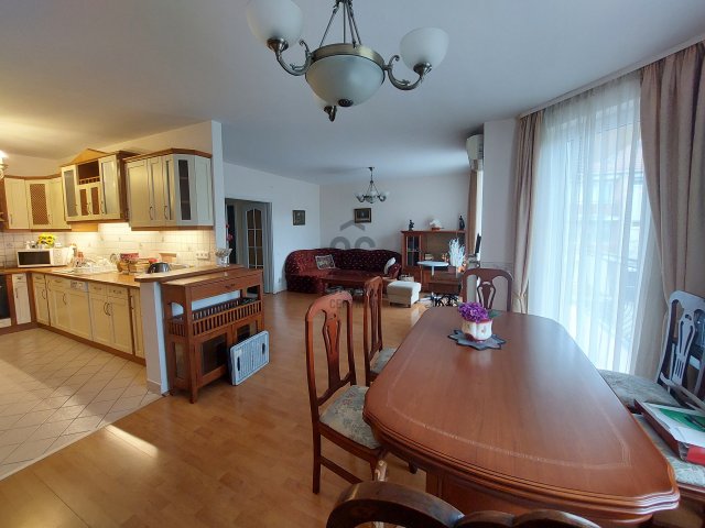 Eladó téglalakás, Budapesten, X. kerületben 84 M Ft, 3 szobás