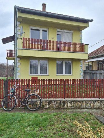 Eladó családi ház, Jászkisérén 19.9 M Ft, 3+1 szobás