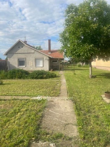 Eladó családi ház, Szegváron 18.9 M Ft, 1+1 szobás