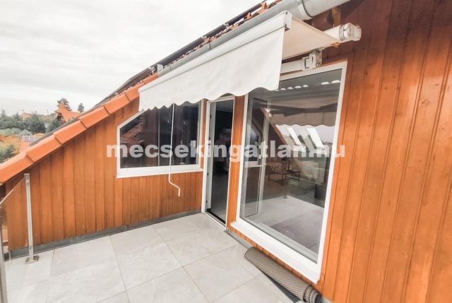 Kiadó családi ház, albérlet, Pécsett 450 E Ft / hó, 3 szobás