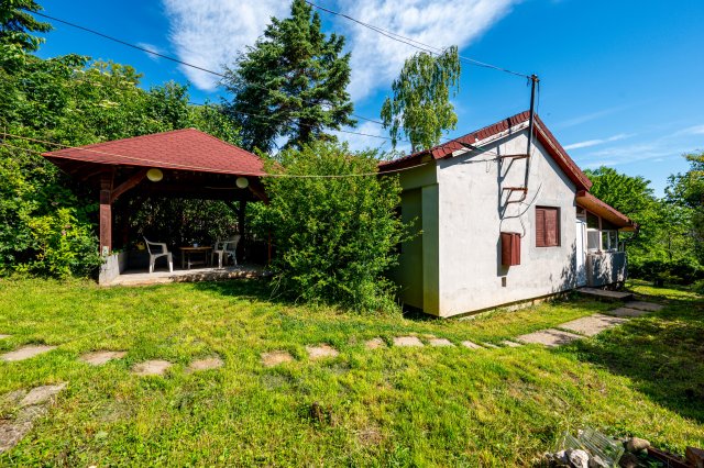 Eladó családi ház, Tahitótfalun 29.9 M Ft, 3 szobás