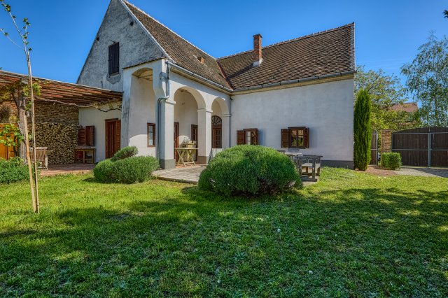 Eladó családi ház, Petőházán 197.96 M Ft, 3 szobás
